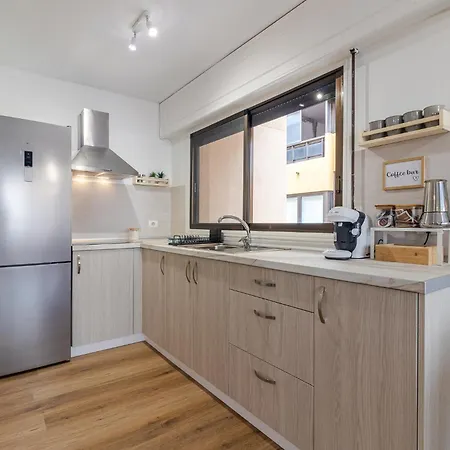 Arc En Ciel Apartment *